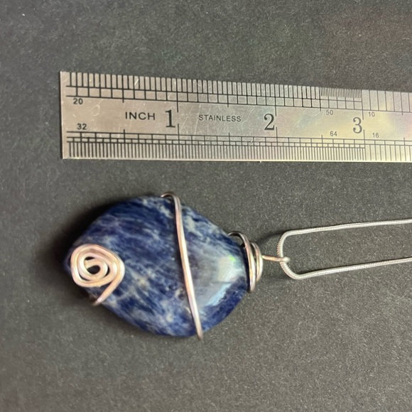 Lapis Lazuli Necklace, Crystal Jewelry, wire wrapped lapis lazuli pendant - Picture 10 of 15